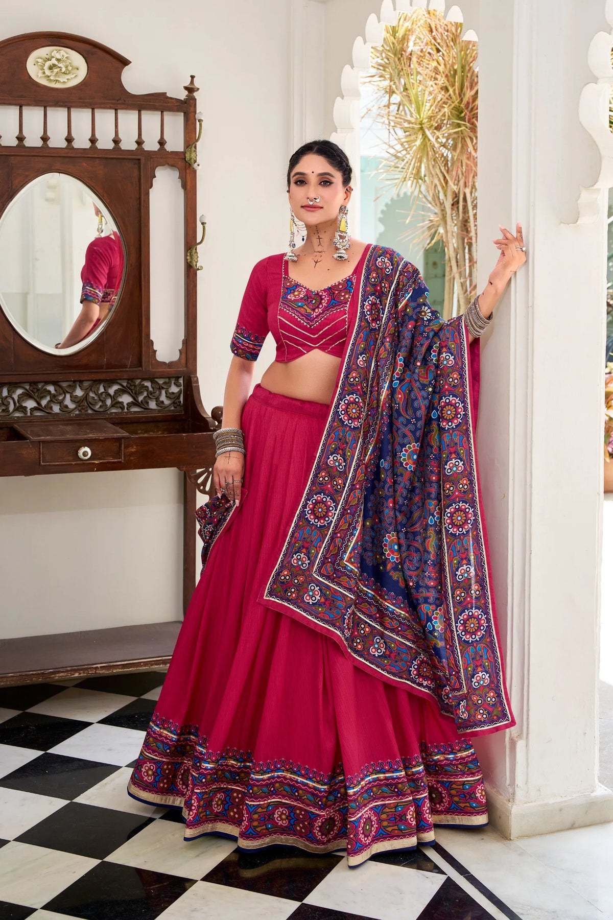 pink gamthi print lehenga
