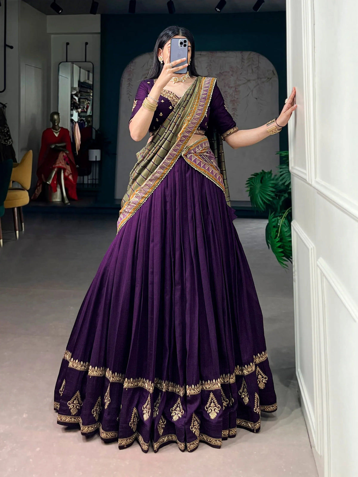 purple foil dupatta look