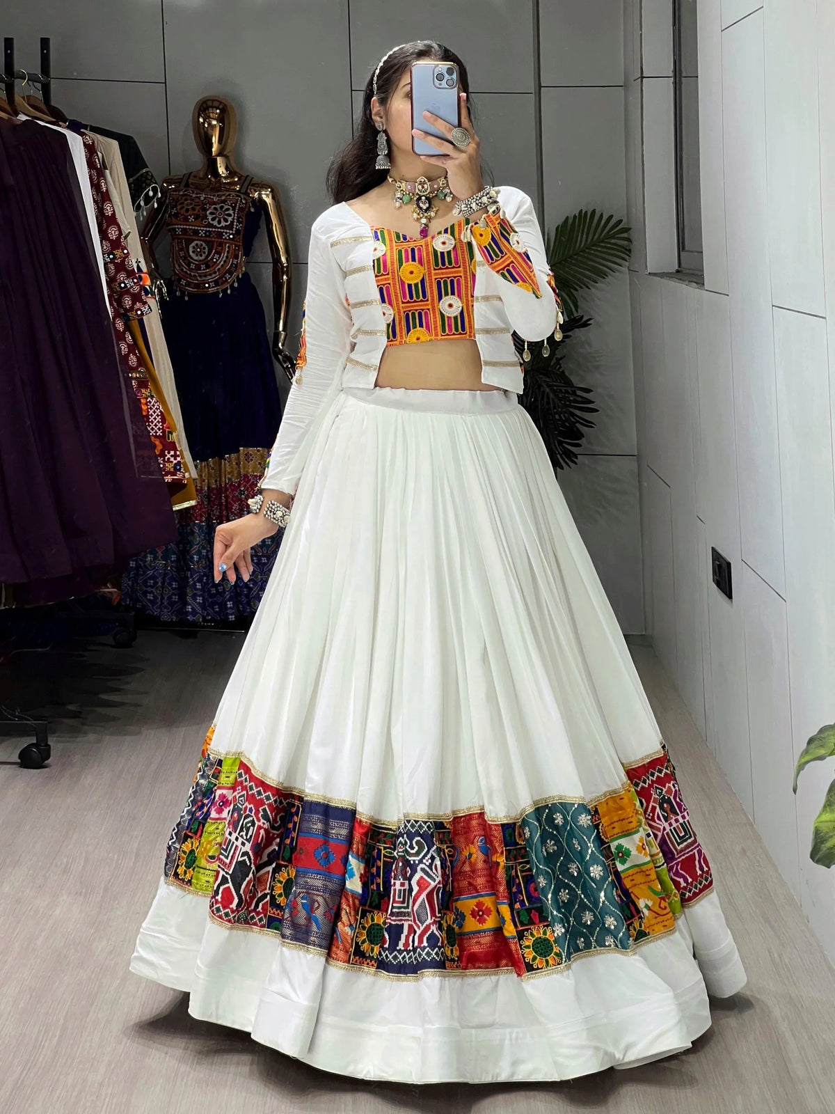 white navratri lehenga